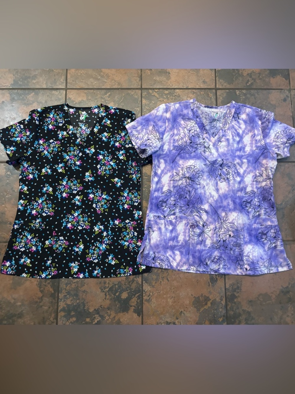 ⚫️GT performance Women's Short-Sleeve Scrub Tops - Purple Tie-Dye & Black Floral